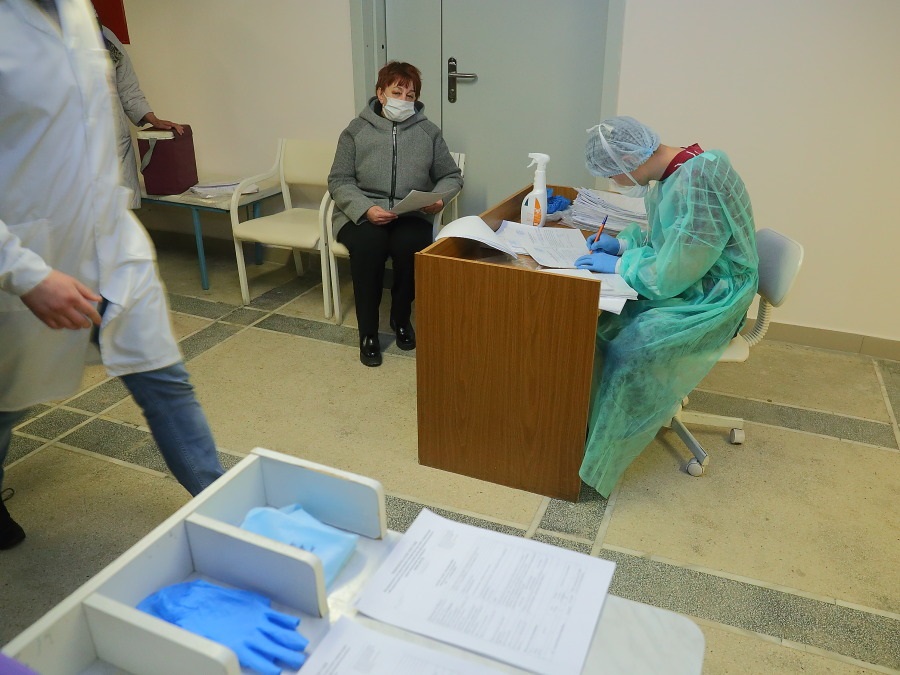 «Тестов хватит на всех»: лаборатории Новосибирска готовы к тестированию на антитела к COVID-19