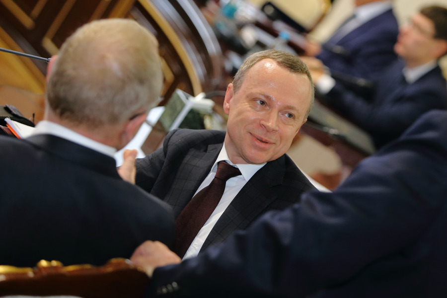 Андрей Травников представил кадровые и структурные изменения в правительстве Новосибирской области