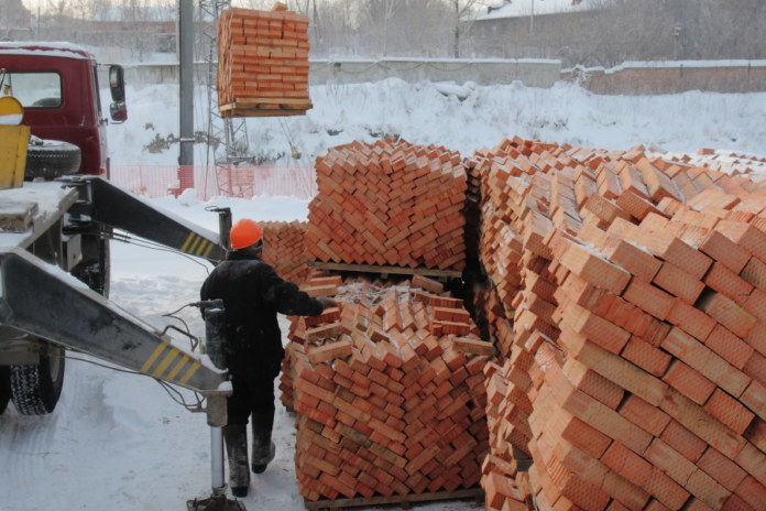 Миниатюра для: В строительной сфере Новосибирска дефицит рабочих рук