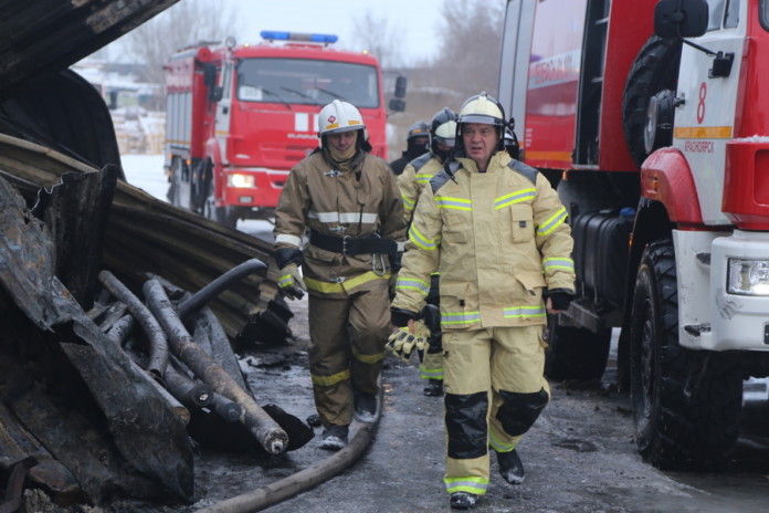 Тушение пожара в Красноярске