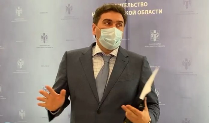 Миниатюра для: Глава новосибирского минздрава отказался отвечать на вопрос, поставил ли он прививку от коронавируса
