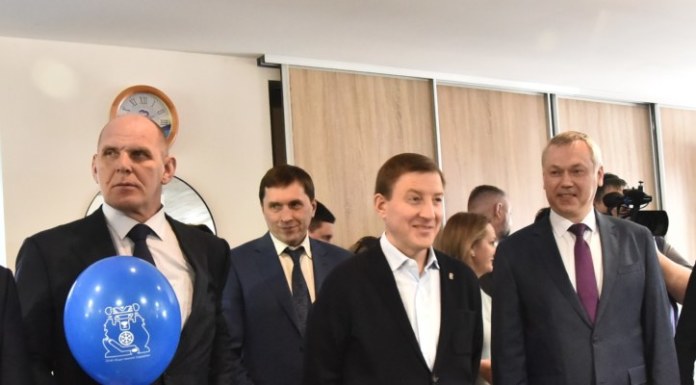 Секретарь генсовета «ЕР» обещал новосибирскому губернатору партийную поддержку на выборах