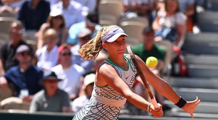 16-летняя теннисистка из Красноярска пробилась в третий круг Roland-Garros и в первую сотню мирового рейтинга