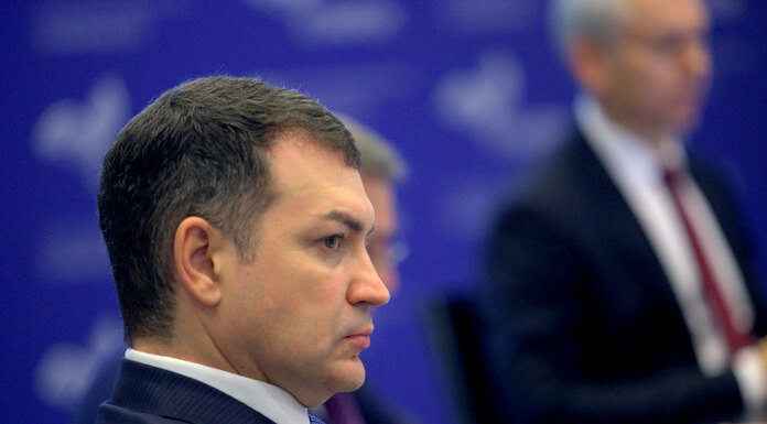Новосибирских депутатов подготовят к «правильному» голосованию за нового мэра