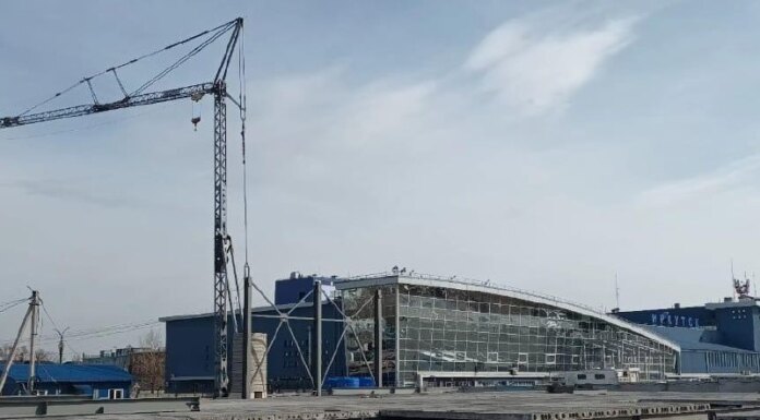 В аэропорту Иркутска началось строительство временного терминала почти за 600 млн рублей