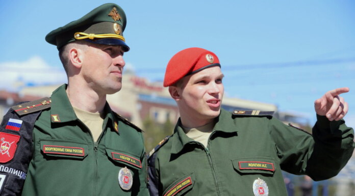 ФОТОБАНК. Как в Новосибирске репетировали парад Победы 2024 года?