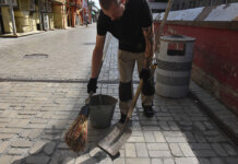В Новосибирске увеличат число бригад по уборке улиц