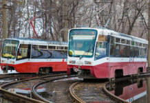 Кемеровские власти озаботились реконструкцией трамвайных путей после аварии с сотней пострадавших