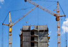 Новосибирские строители снизили количество новых проектов