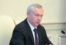 Не "тянуть за уши", а "выгонять к чертям": губернатор Травников призвал жестко реагировать на недобросовестные действия подрядчиков по благоустройству
